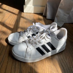 Adidas court sneakers - kids size 1.5